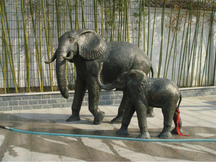 南京锻铜雕塑厂家