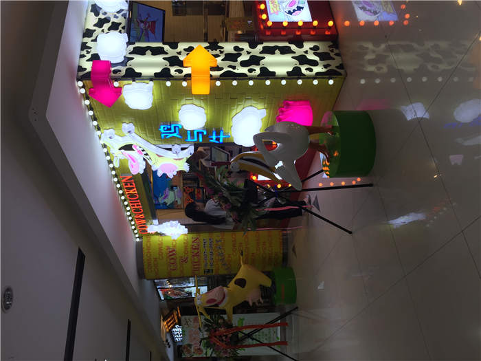 南京玻璃钢雕塑