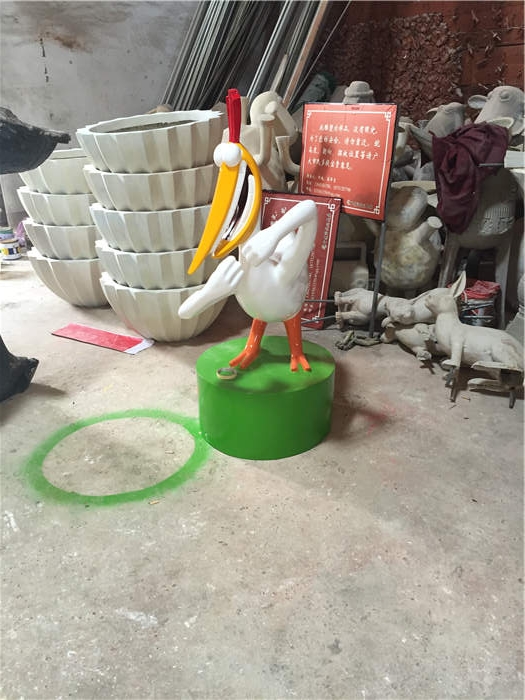 南京玻璃钢雕塑厂
